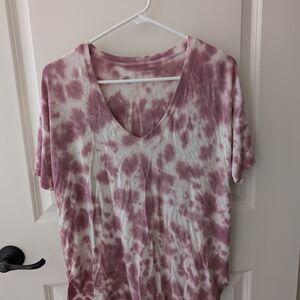 American Eagle Outfitters Pink Tie-Dye V-Neck Tee